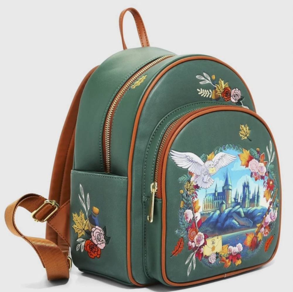 Wizarding World Harry Potter Hogwarts Hedwig Wreath Autumn Fall Floral Backpack